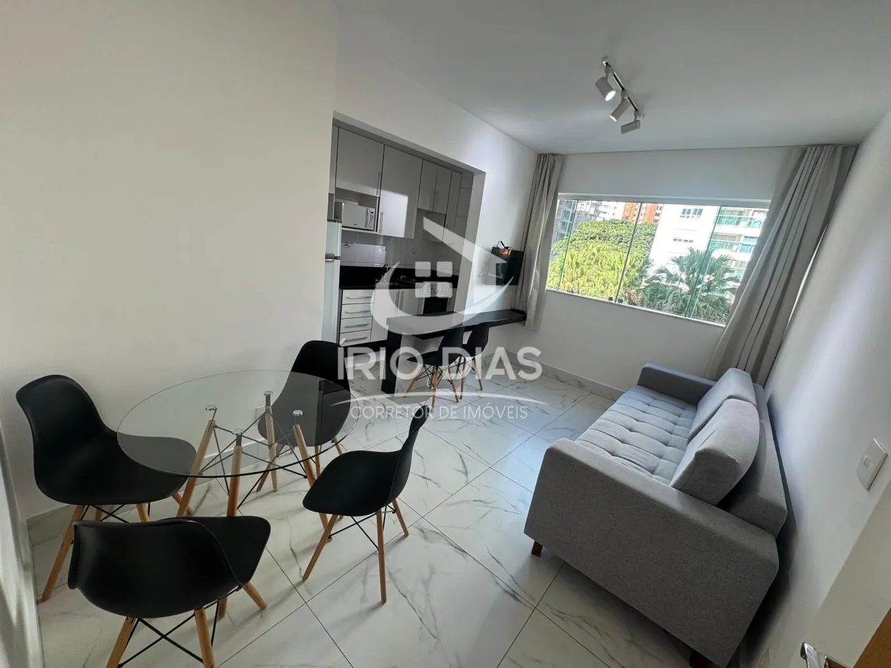 Apartamento para Locação em Belo Horizonte, Lourdes, 1 dormitório, 1 banheiro, 1 vaga