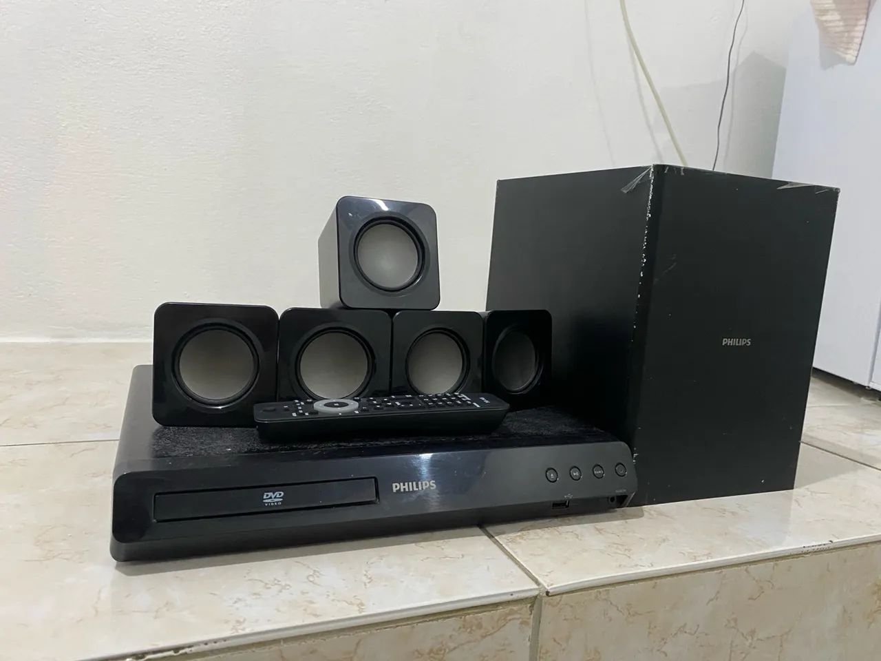Home Theater Philips 5.1 300w 