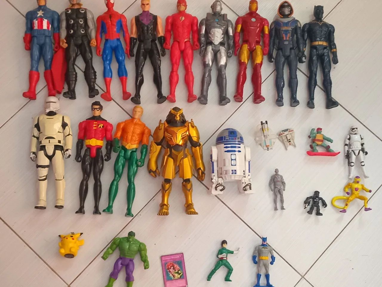 PROMOÇÃO! Toda minha coleção de bonecos de heróis e desenhos  - Foto 2