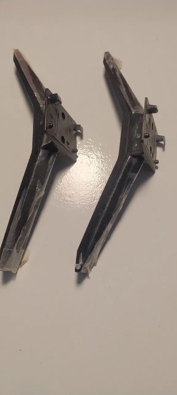 Suportes para TV 32" AoC