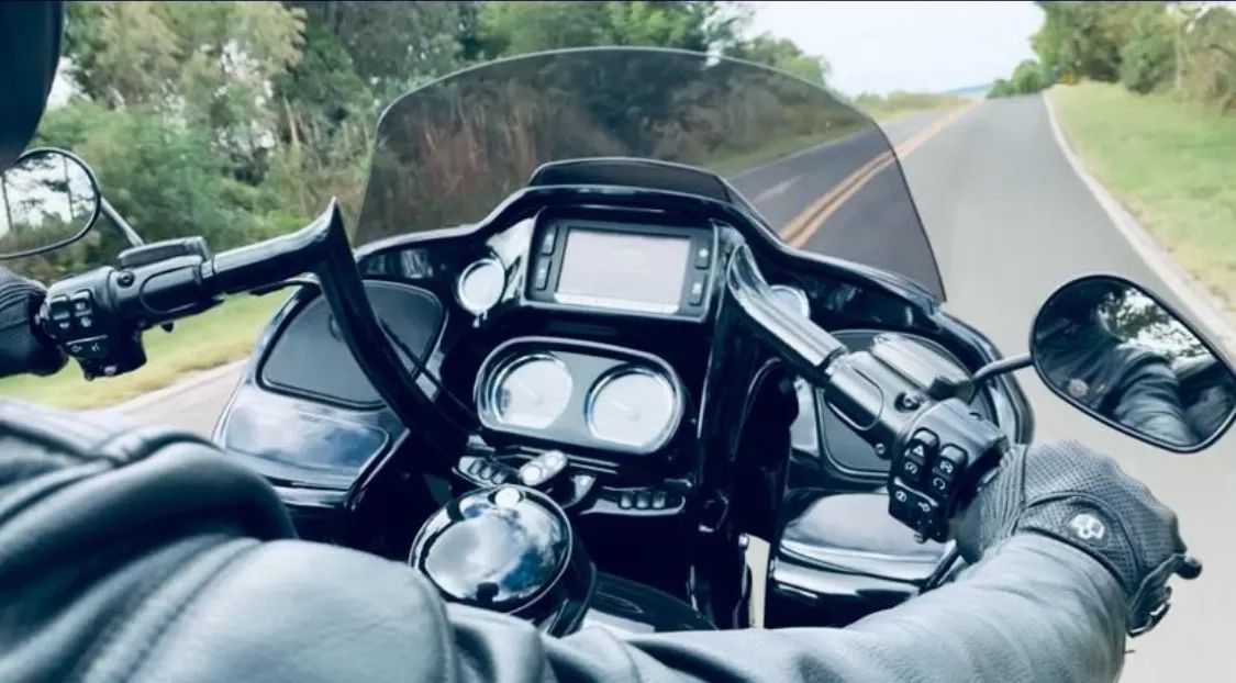 Guidão Diablo para Harley Road glide