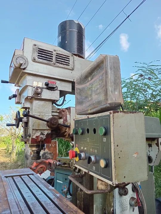 Fresadora Ferramenteira  - Foto 2