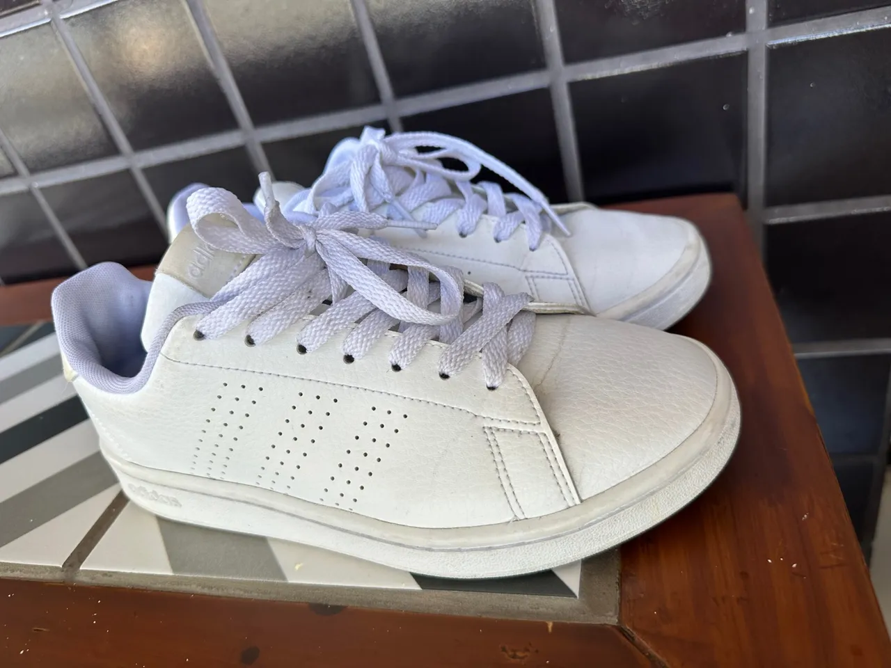 Tênis Adidas Branco seminovo