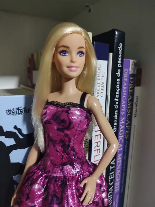 Boneca Rebelde Barbie - Coleção Rock - Foto 3