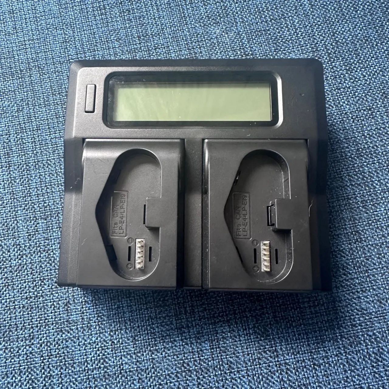 Kit Baterias e carregador Canon 1DX, 1Dx MII, R3 - Foto 2