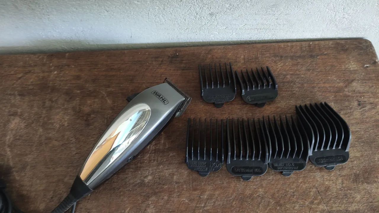Máquina de Cortar Cabelo Wahl 220v 