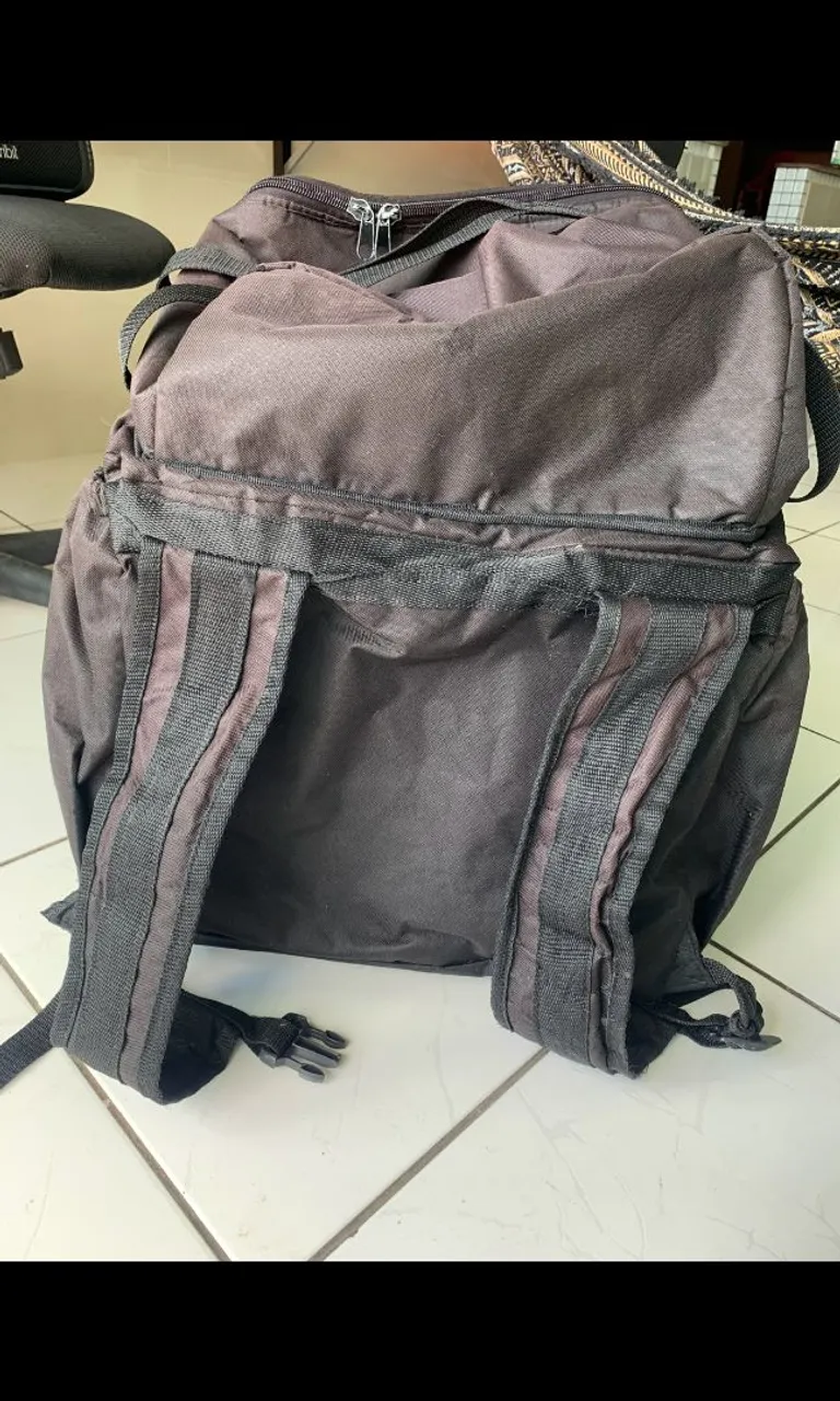 Mochila (bag) para moto resistente e espaçosa