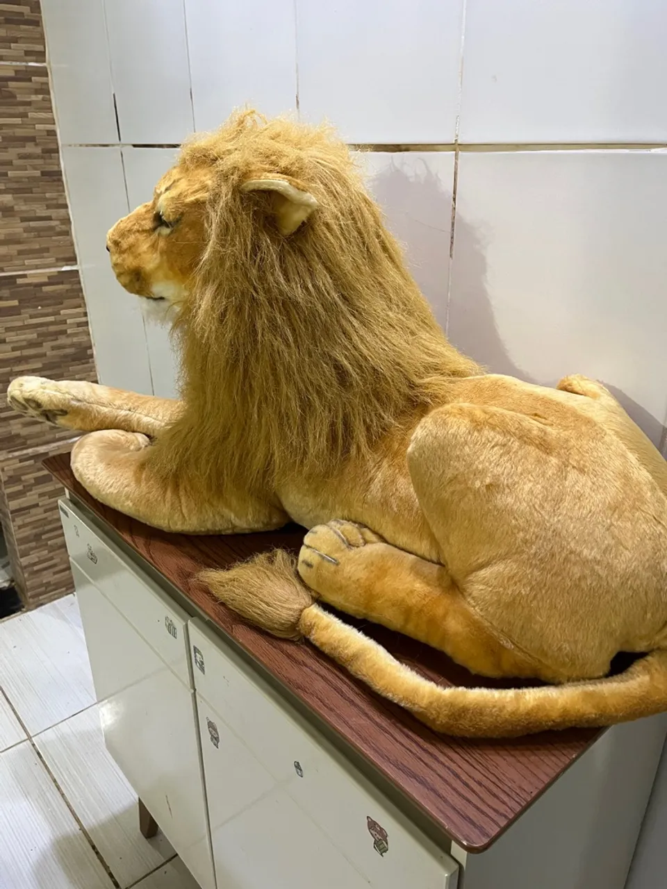 Leão de Pelúcia Gigante - Decoração e Diversão