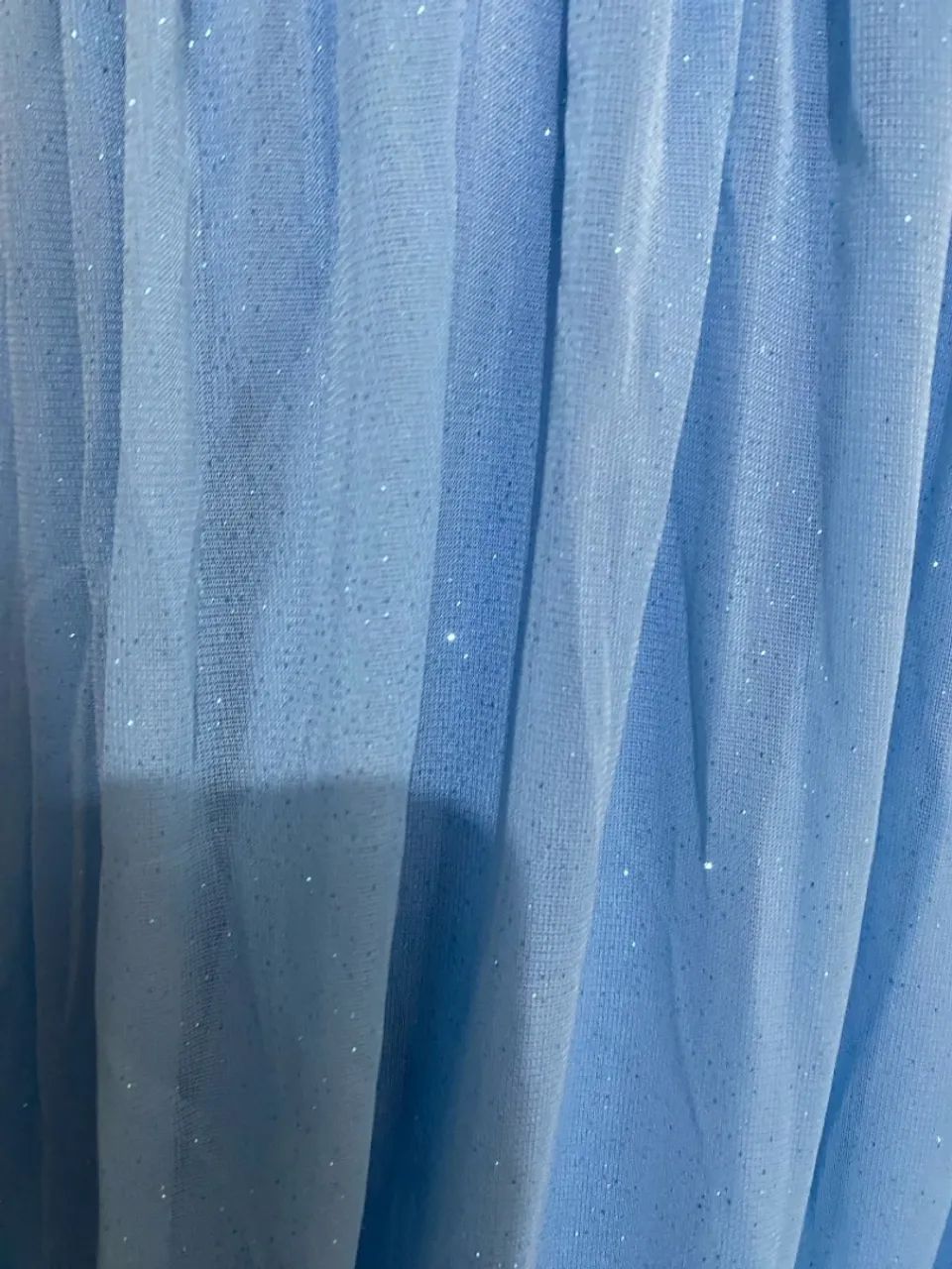 Vestido Azul com brilhos e fenda - Foto 3