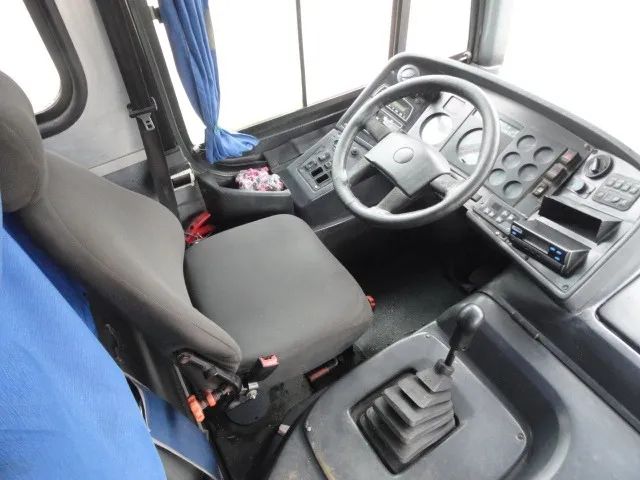 Ônibus Rodoviário - Motor Dianteiro - VW 17.230 MWM - Ar de Teto - 48 Lugares. - Foto 10