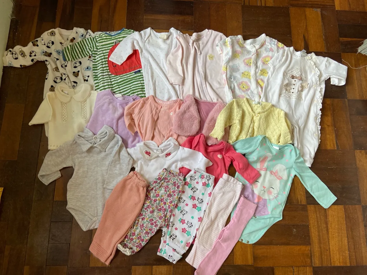 Lote de Roupinhas de Bebê 0-3 meses