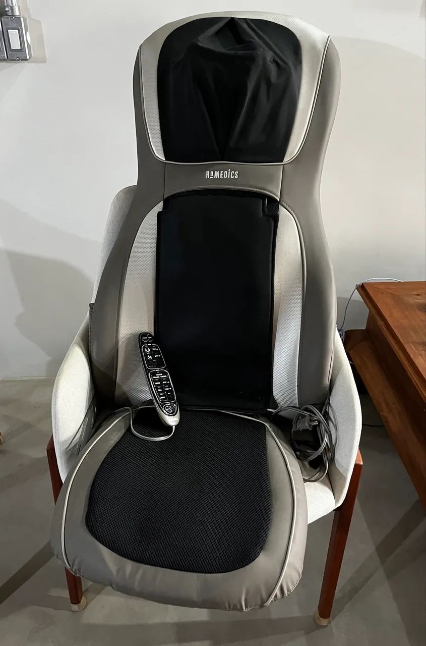 CADEIRA DE MASSAGEM HOMEDICS (importada) PRATICAMENTE SEM USO - Foto 2
