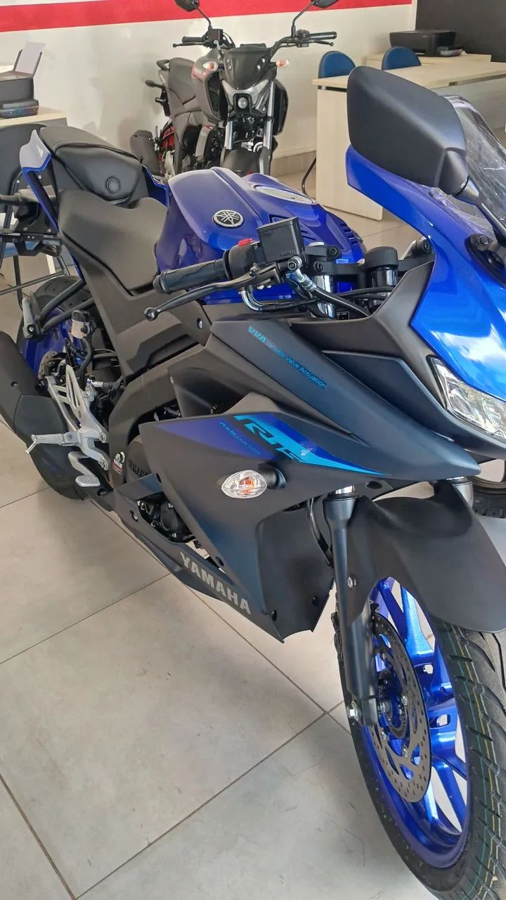 R 15  ABS  Zero km 2026