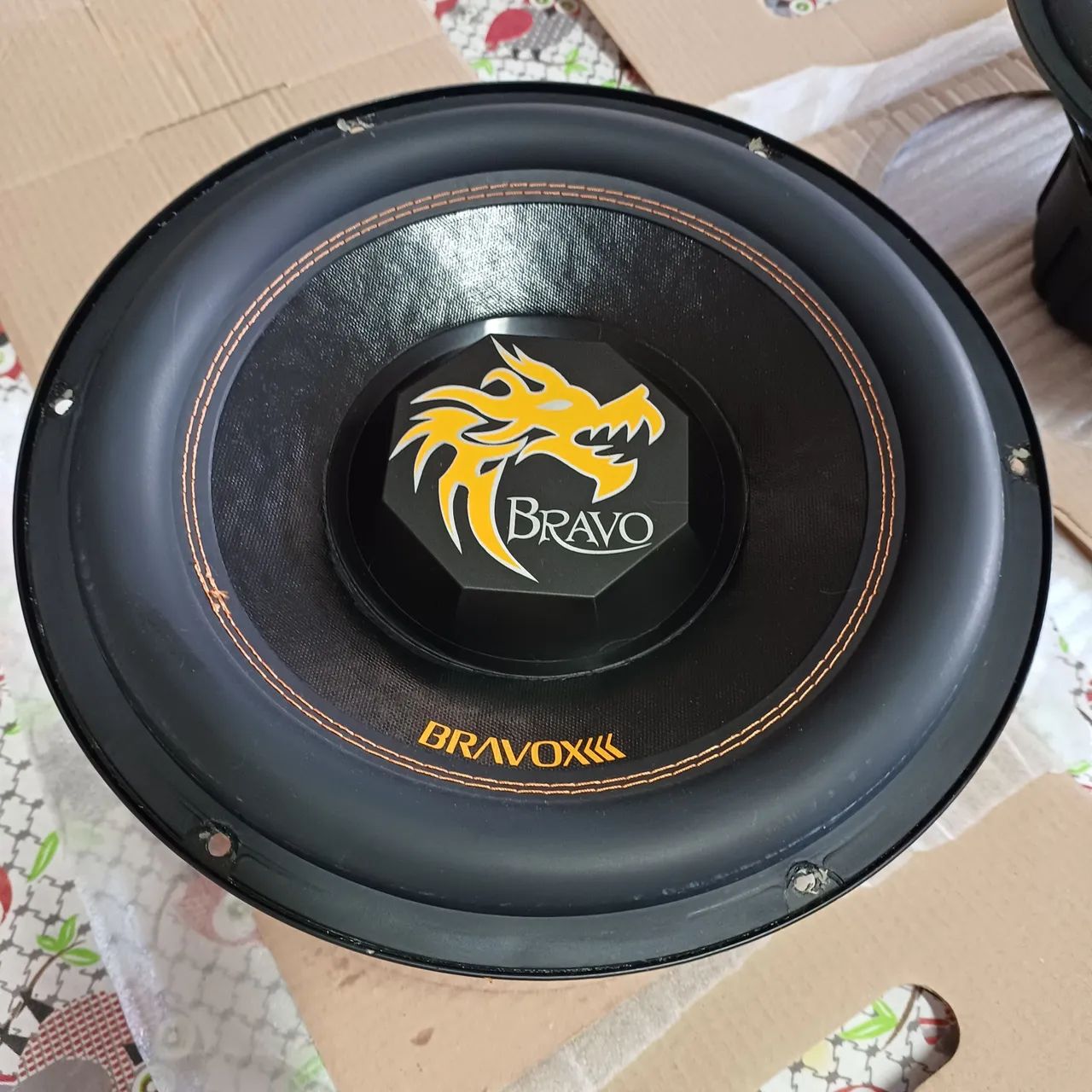 Par de alto falantes Subwoofer Bravox 12 Polegadas 350W 4 Ohms  - Foto 4
