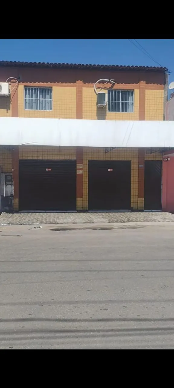 vende-se casa com ponto comercial  na av Maranguape  n 3345 bairro nossa  senhora da apre