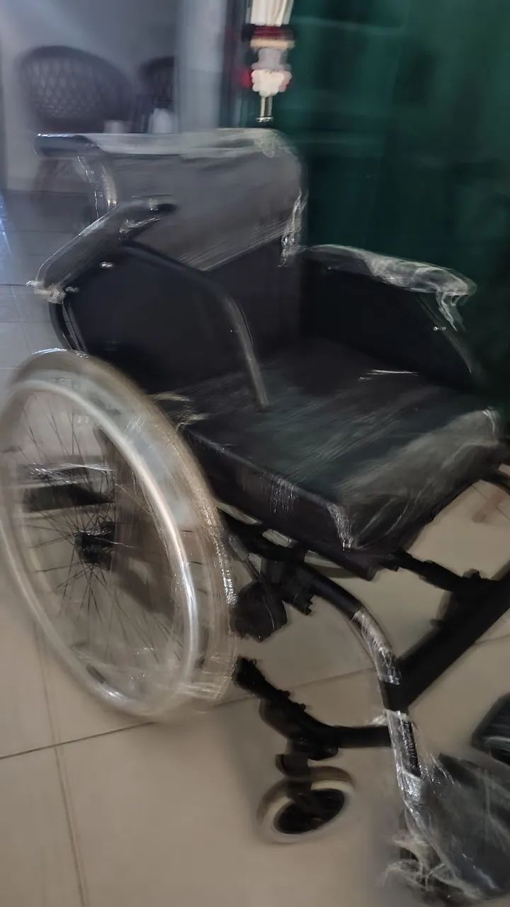 Cadeira de roda  - Foto 4