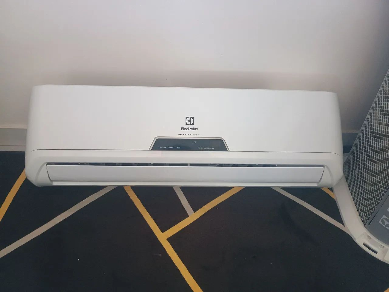 Ar Condicionado Split Inverter Electrolux 12000 BTUs - Foto 2