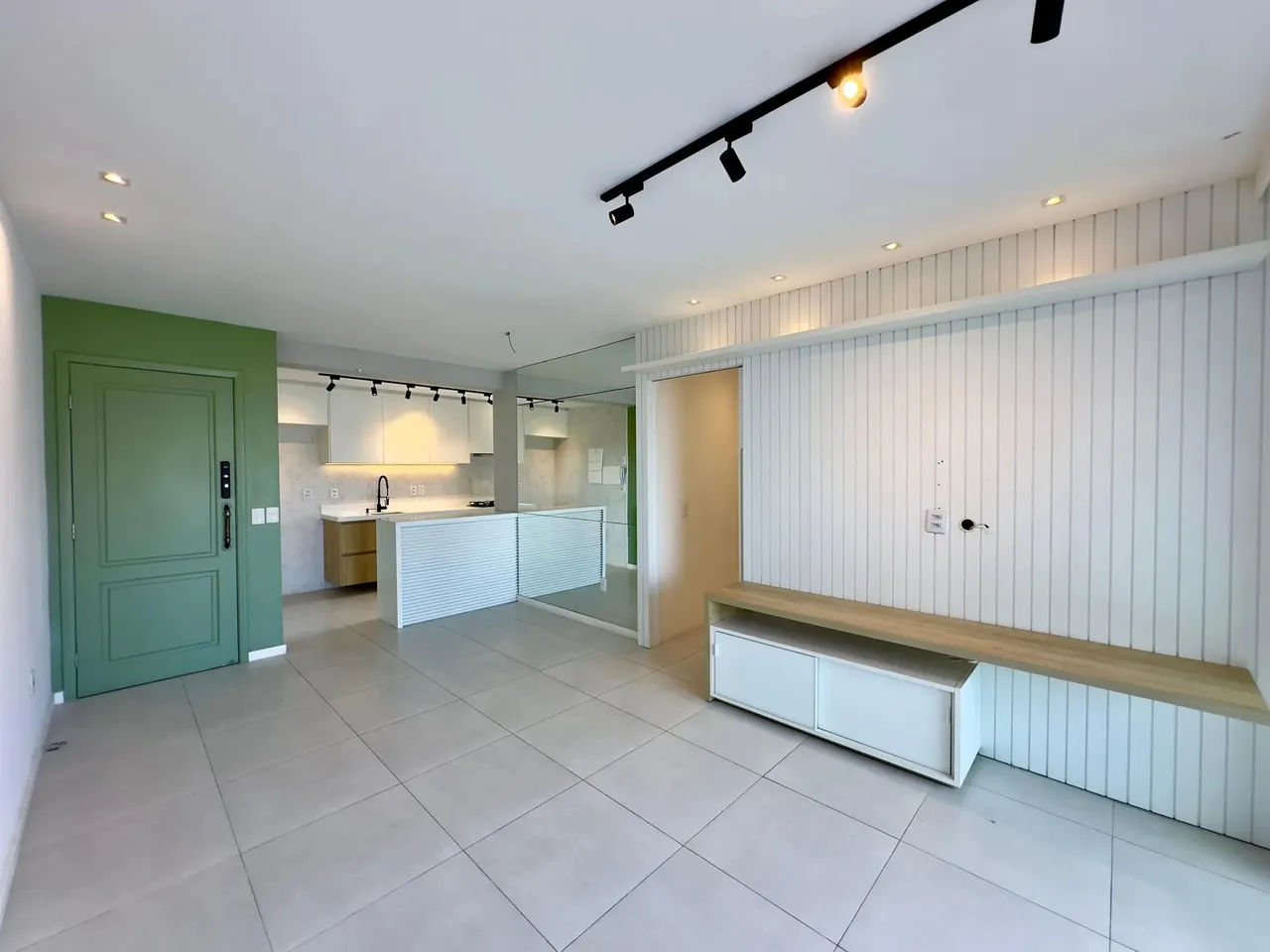 Apartamento com 02 quartos no Guararapes TR214670 FOR-U6ETB6