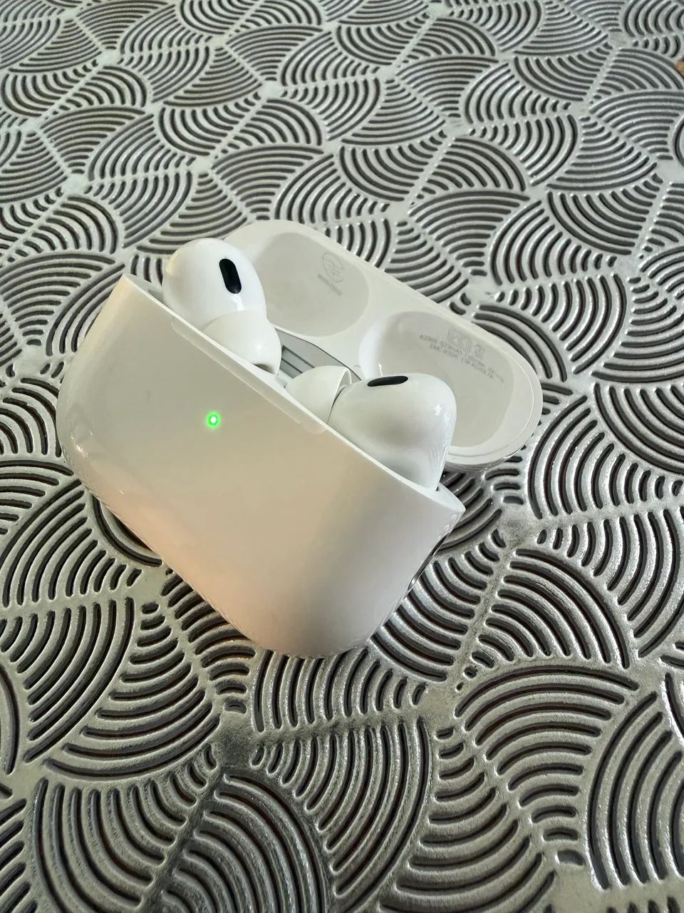 AirPods Pro (2ª geração) com estojo MagSafe (USB-C)