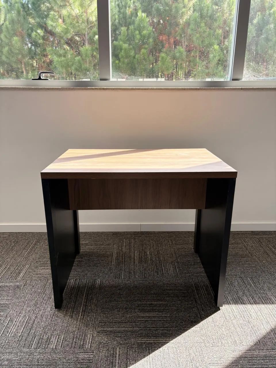 MESA PARA ESCRITÓRIO ESCRITOLÂNDIA - EXCELENTE ESTADO 