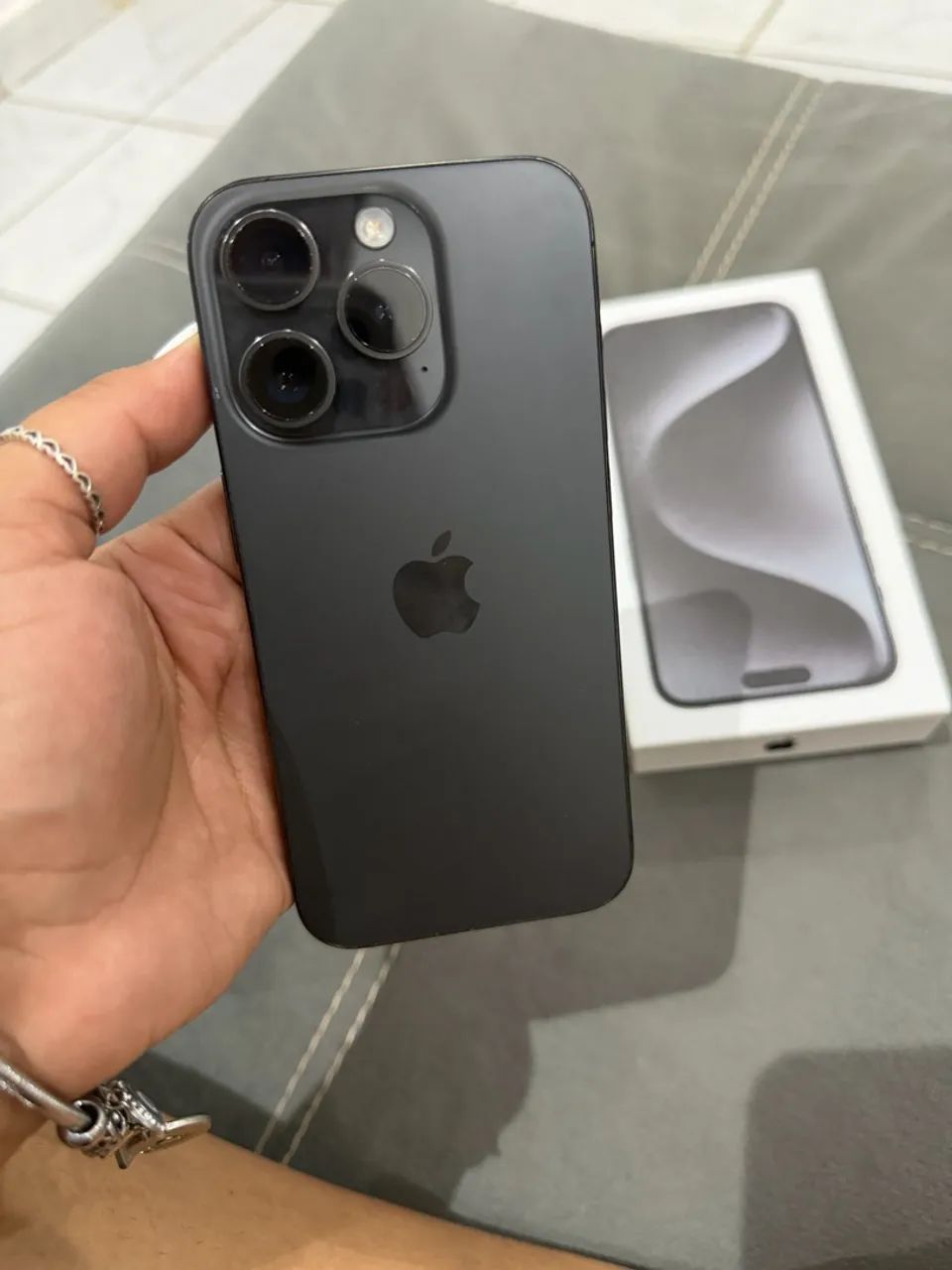 iPhone 15 pro  - Foto 2