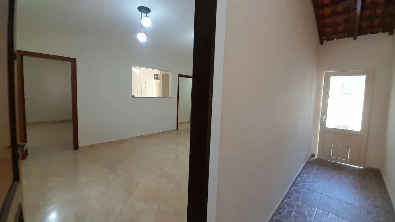 Casa com 5 quartos sendo 1 suíte - Jd Satélite - SJCampos. - Foto 3