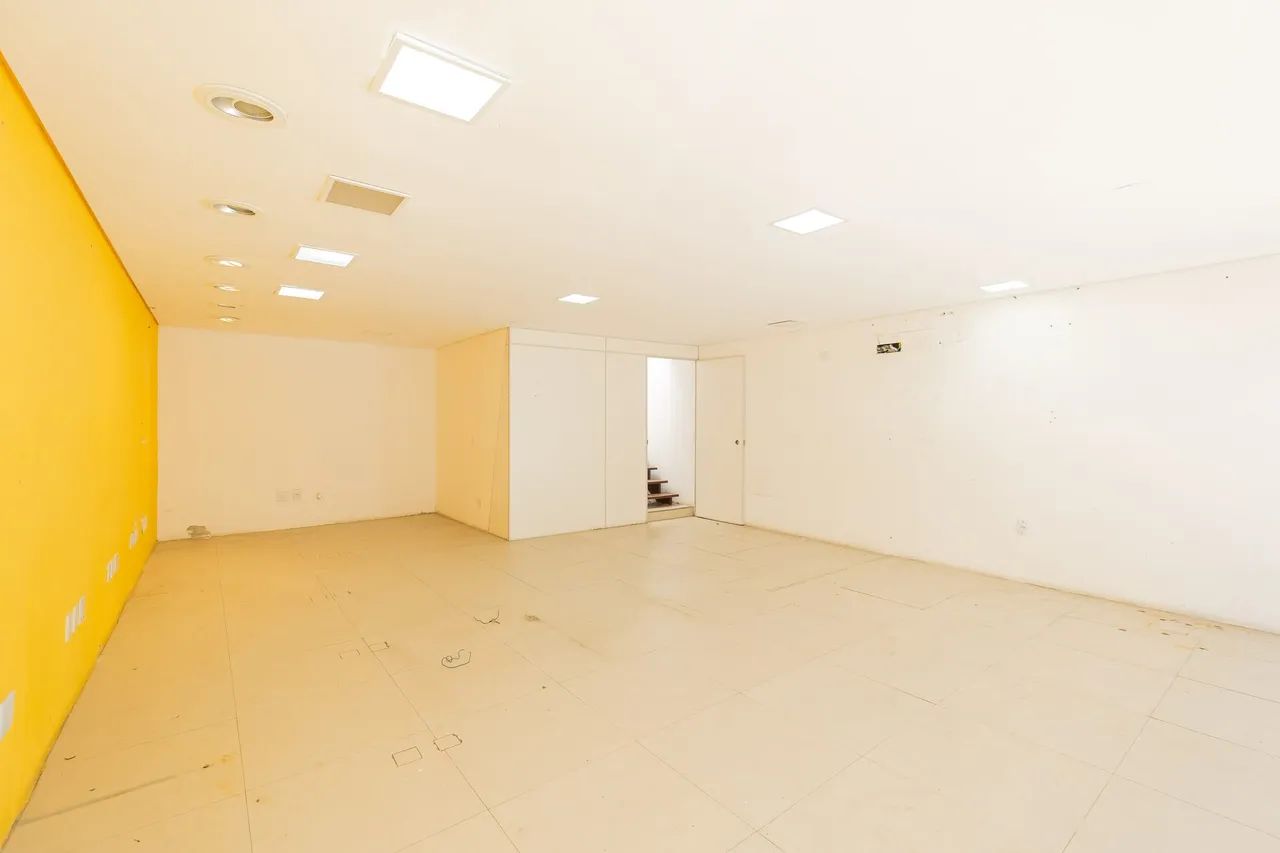 Prédio comercial no Centro de Pelotas com localização privilegiada, excelente visibilidade