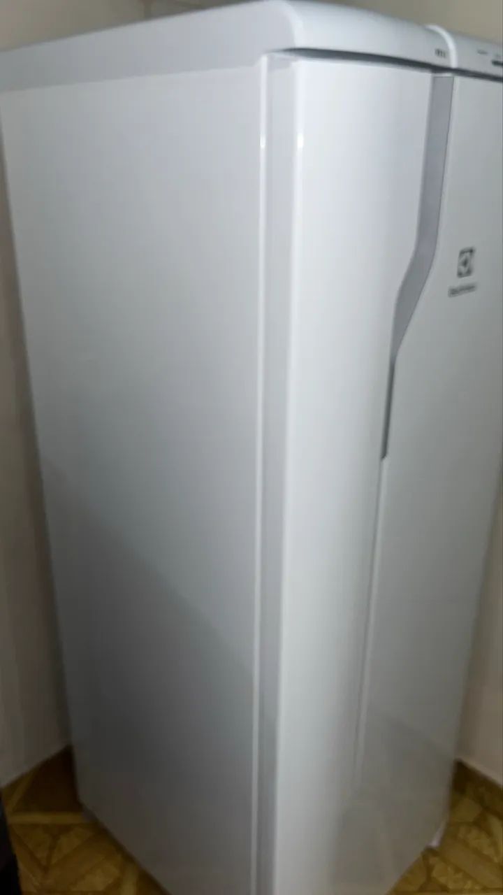 Geladeira Electrolux RE31  - Foto 2