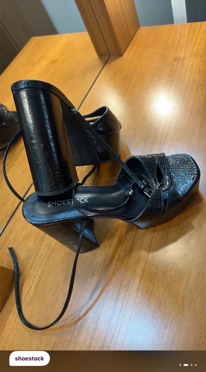 Sandália Shoestock lindíssima!