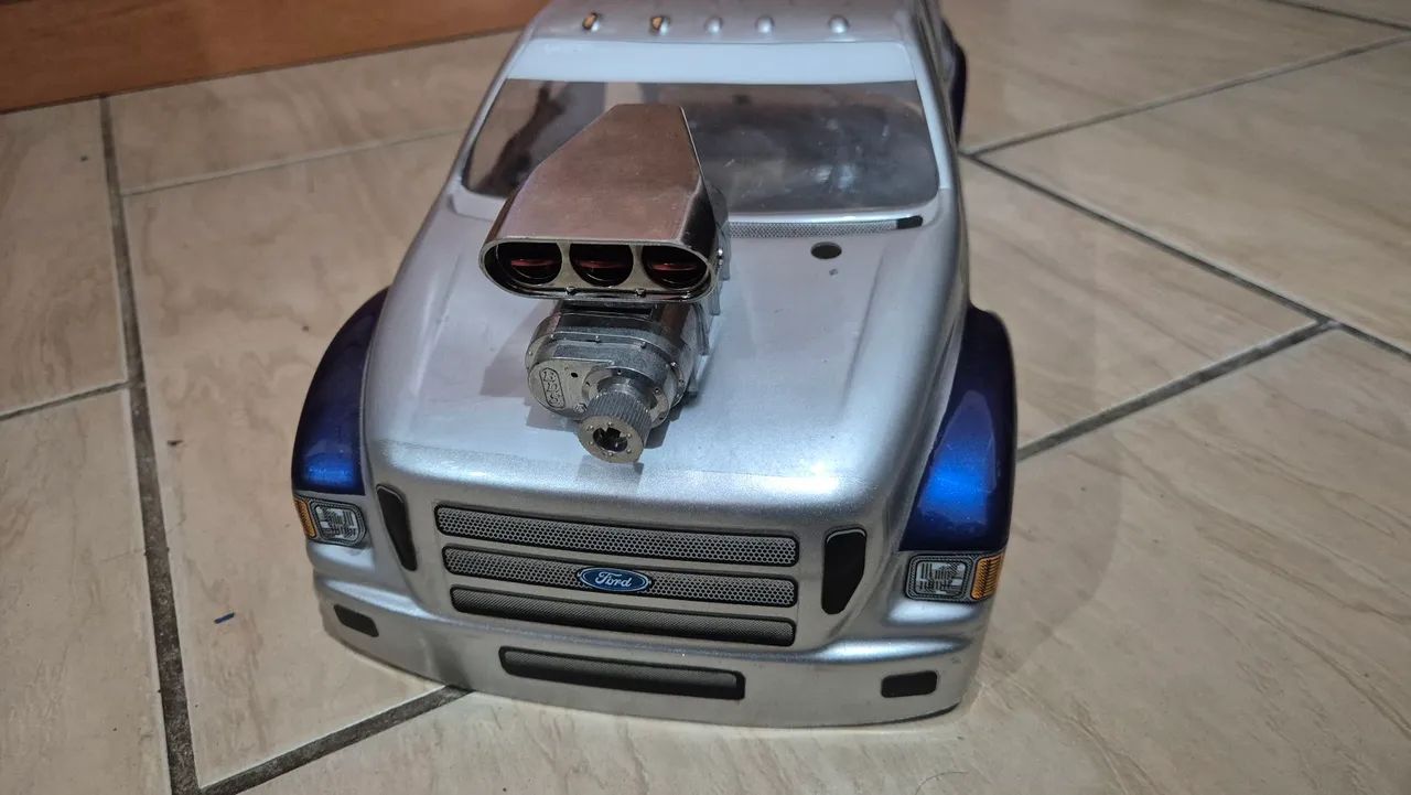 Rc Automodelo Bolha Ford F650 1/8 nova  - Foto 2