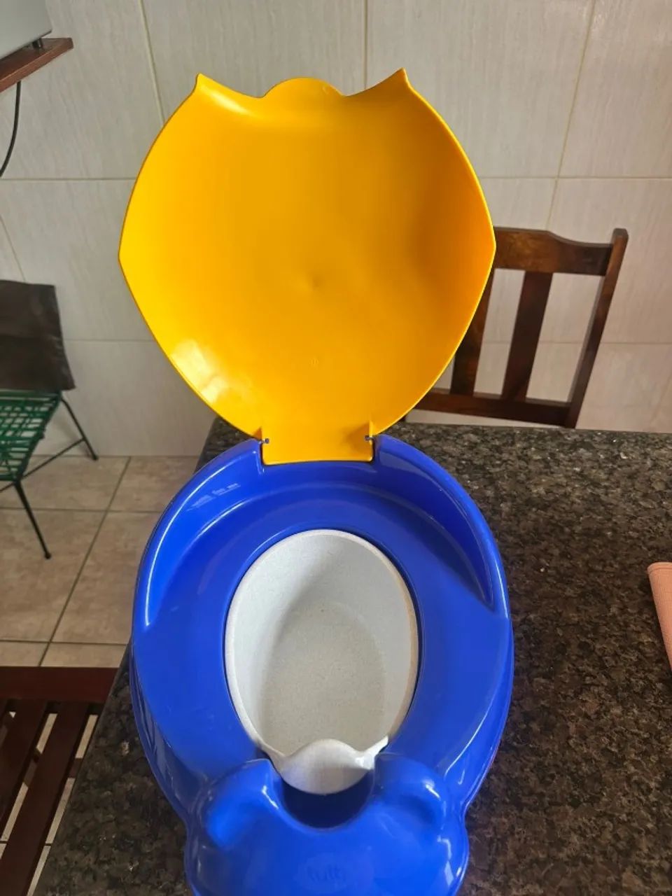 Vendo um troninho , - Foto 2