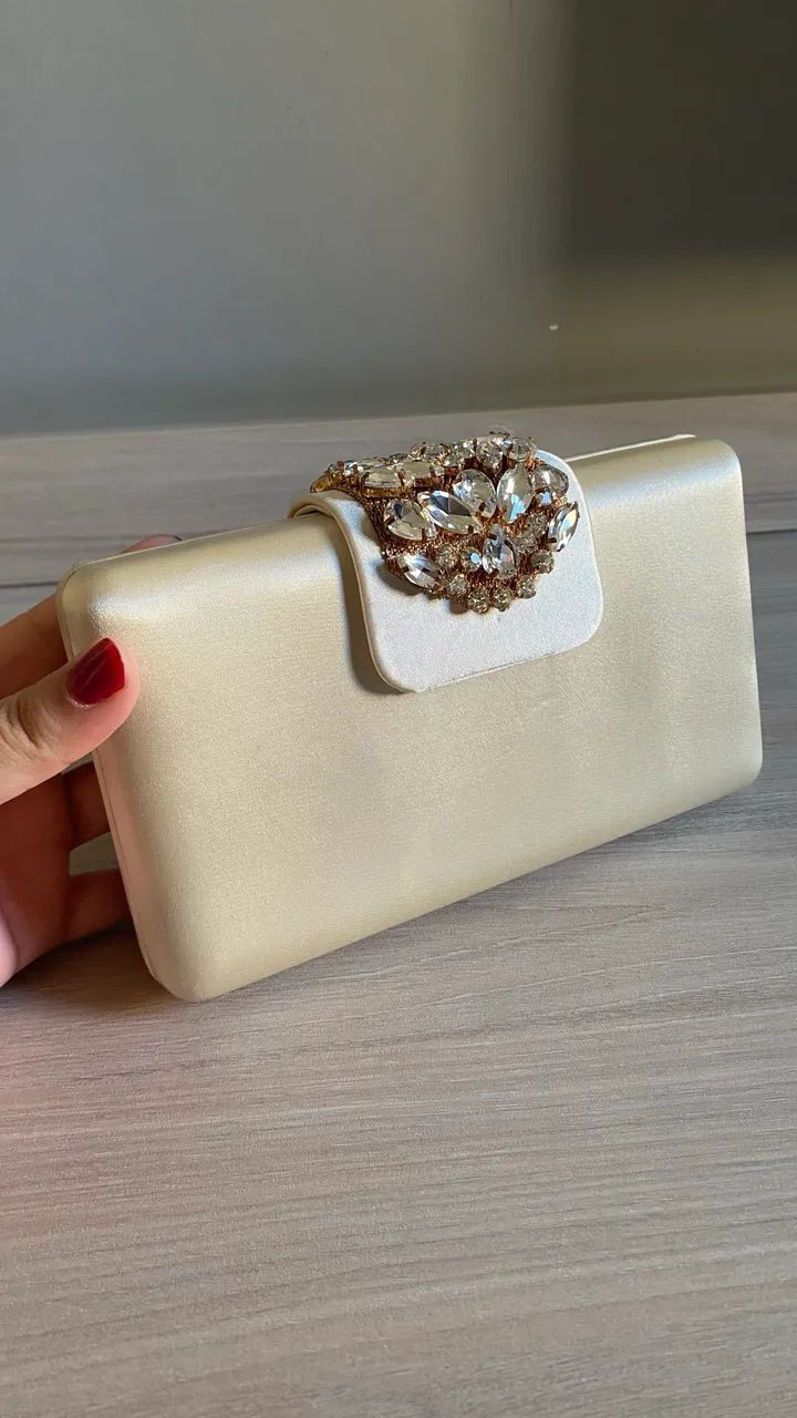 Clutch Dourada/palha com cristais - Foto 2
