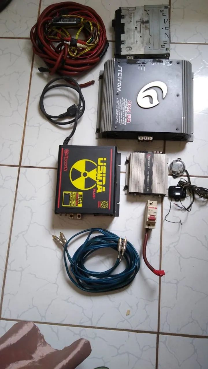 Caixa de de som para carro com acessorios - Foto 2