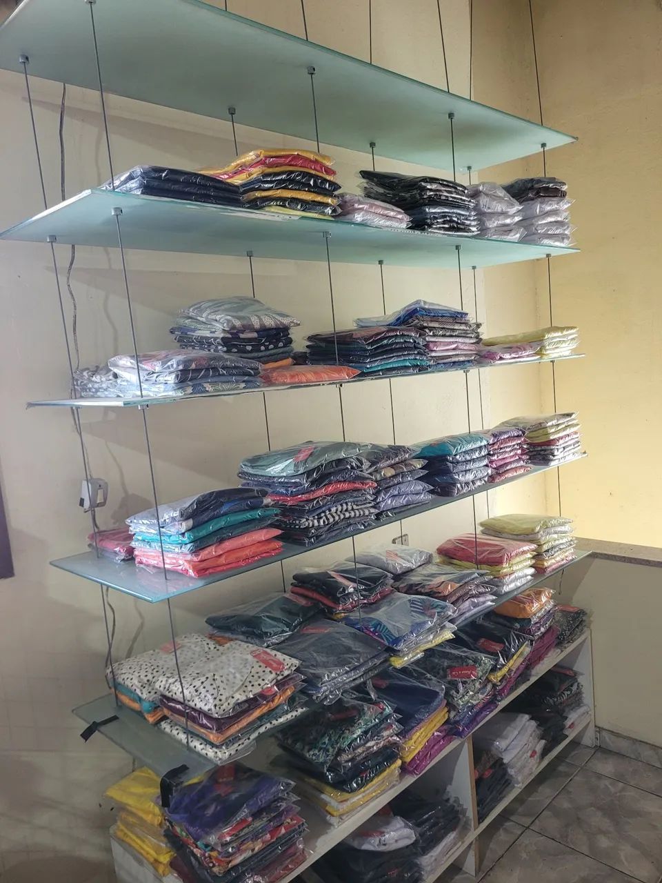 Vendo estoque e instalações de loja  - Foto 4