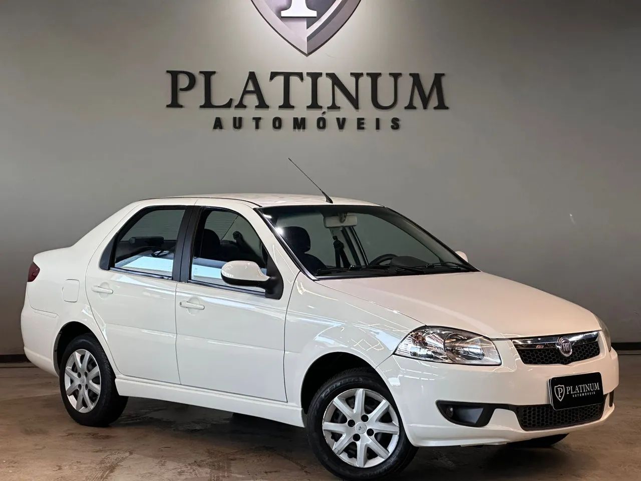 Fiat Siena EL 1.0 MPI Fire Flex 8V 4P 2013