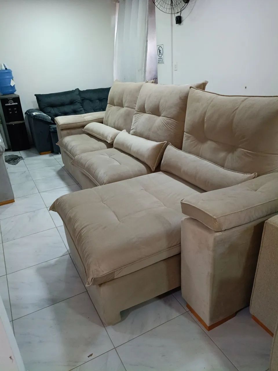 Sofá Tanos molas ENSACADAS e BONEL espuma d 33 com 3.20 MT de comprimento 1.10 de abertura - Foto 3