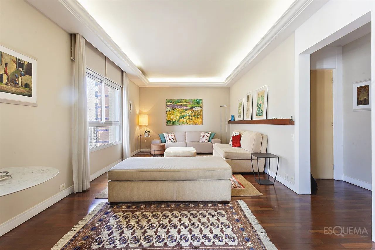 Apartamento com planta ampla e bem distribuída no Itaim Bibi