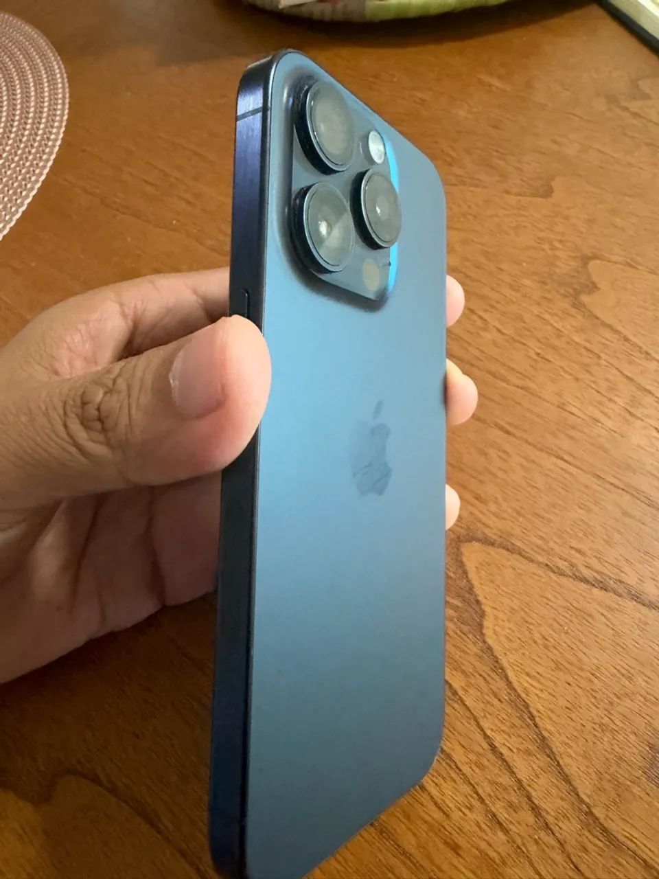 iPhone 15 pro - Foto 3