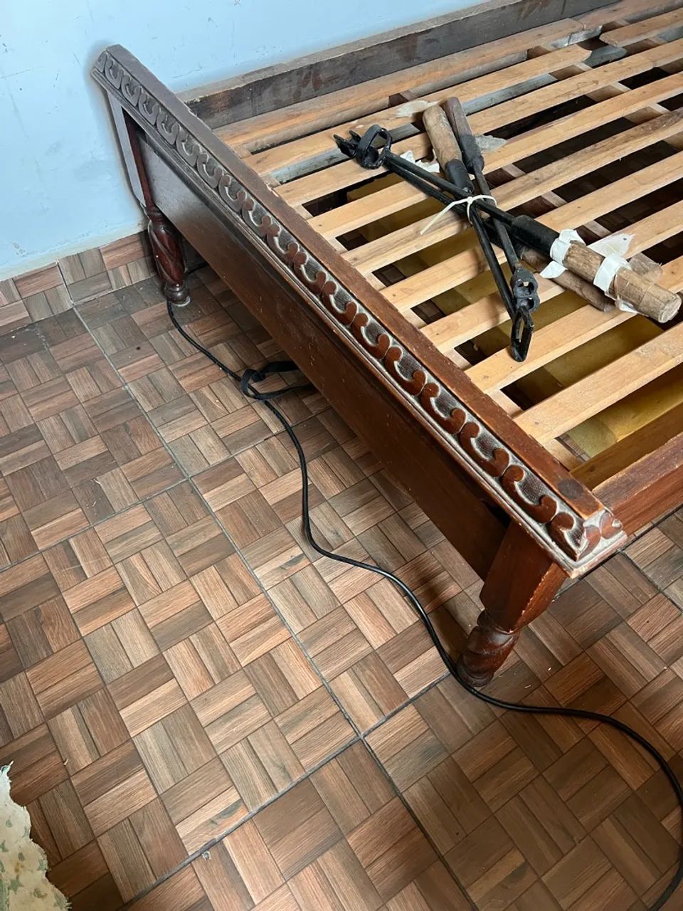 cama solteiro entalhada maciça  - Foto 3