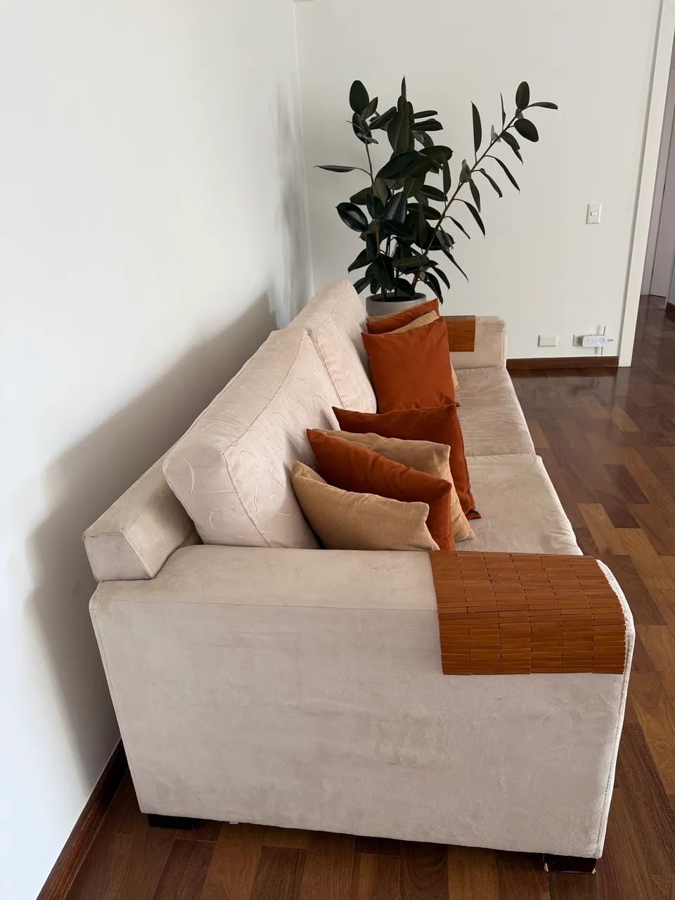 Sofá 3 lugares 2,40cm - Foto 3