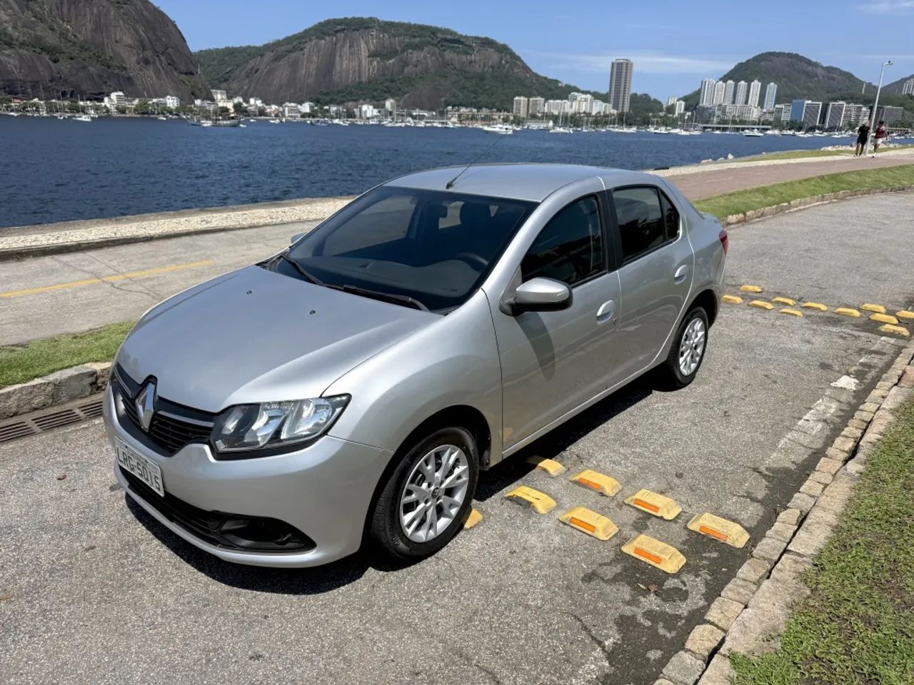 Renault Logan Expression Flex 1.0 12V 4P 2014 - Foto 2