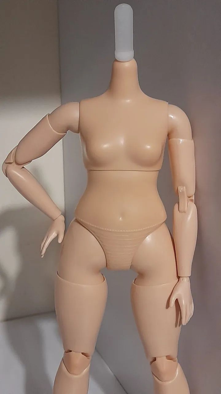 Barbie Basics You Create 03 - (Somente o Corpo) - Foto 3