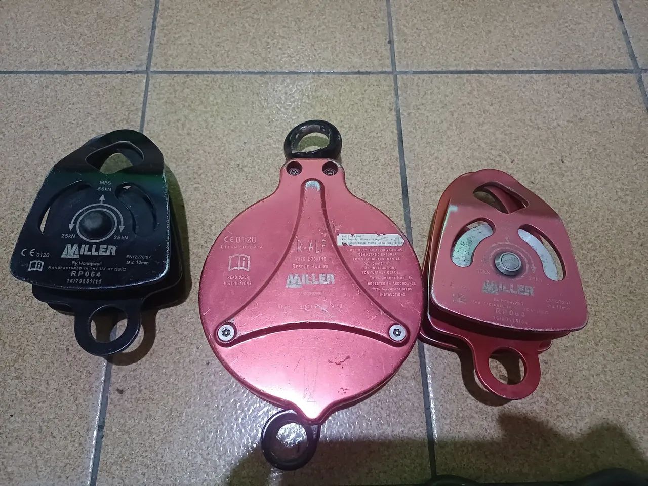 Equipamentos para resgate, rapel e outras atividades 1200 aceito proposta  - Foto 2
