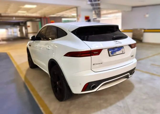 Jaguar E-Pace R-dynamic SE 2.0 AWD 300cv Aut. 2020 - Foto 5