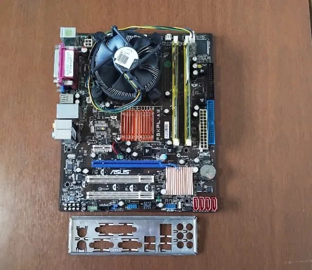 kit placa mae asus p5kpl-am core2duo E7300 e 4gb de ram ddr2 - Foto 5