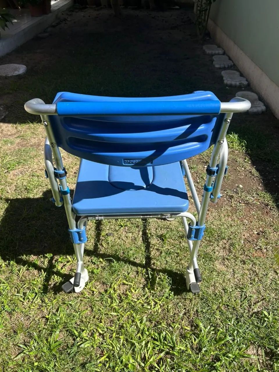 Cadeira de banho com apoio e coletor - Foto 2