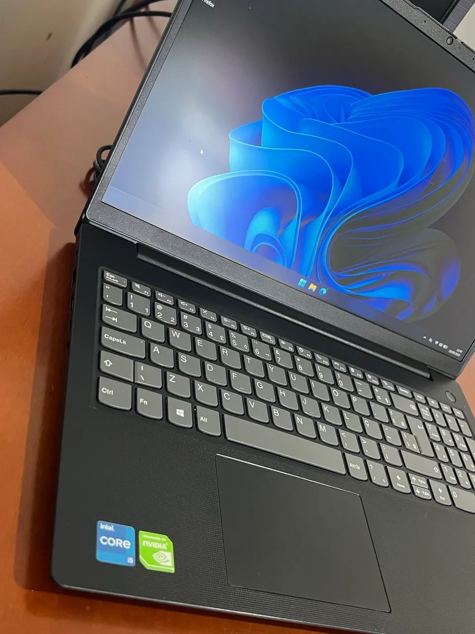 Notebook Lenovo V15 GeForce Nvidia - Foto 2