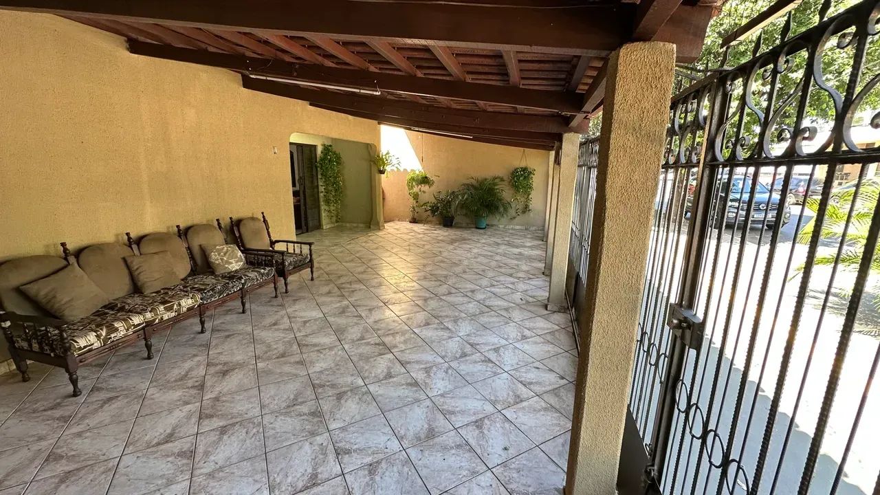 CASA | 4 QUARTOS | 2 SUÍTES | SETOR DOS FUNCINARIOS | ACEITA CARRO. - Foto 5