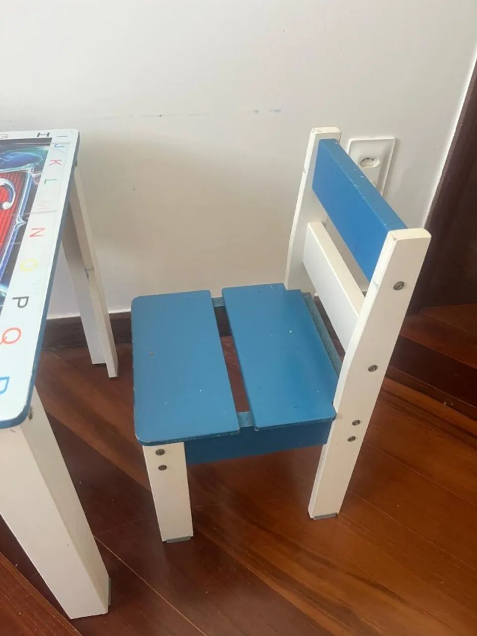 CONJUNTO MESA E 2 CADEIRAS INFANTIL MADEIRA - Foto 3