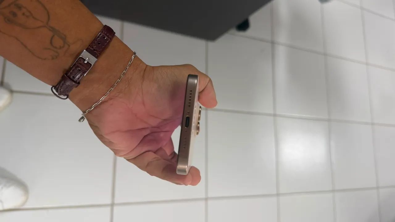 iPhone 16 pro Max - Foto 5